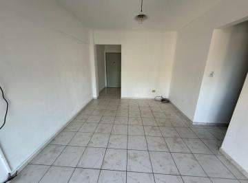 Departamento de 2 ambientes, Tres de Febrero · Dpto 2 Amb. Centro Ciudadela Apto Credito