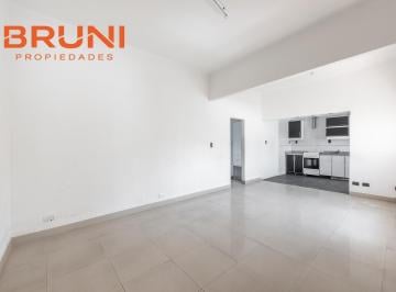 Departamento · 62m² · 3 Ambientes · Senillosa Al 1500 / Parque Chacabuco / PH 3 Ambientes en Venta