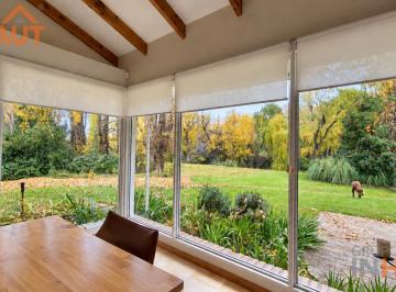 Quinta vacacional · 18000m² · 8 Ambientes · 2 Cocheras · Quinta en Cinco Saltos