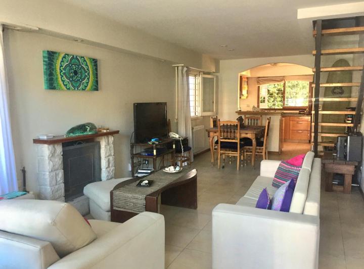 Casa · 130m² · 4 Ambientes · 1 Cochera