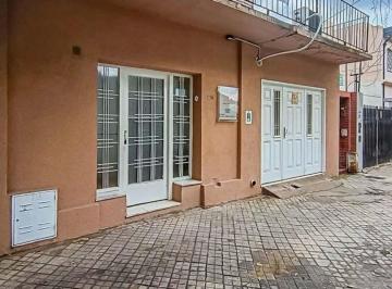 Casa · 120m² · 4 Ambientes · 1 Cochera · Venta Casa 2 Dorm. + Cochera Azcuenaga