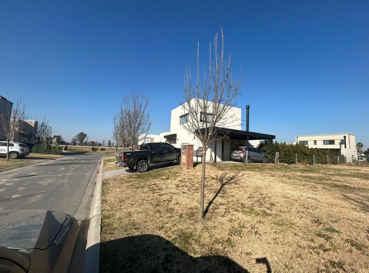 Terreno · 477m²