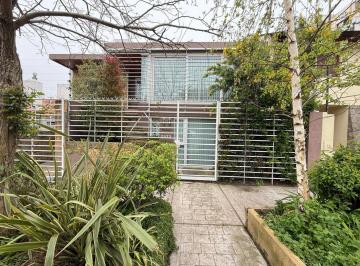 Casa · 226m² · 6 Ambientes · 1 Cochera · Venta Casa 6amb, Jardín, Garage, Zona Stella Maris