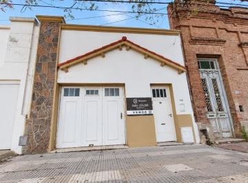 Casa · 109m² · 3 Ambientes · 1 Cochera · Casa en Venta en Mosconi