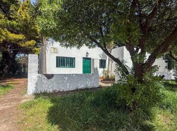 Casa · 67m² · 4 Ambientes · Venta Casa 4 Ambientes Mar del Sud Amplio Parque