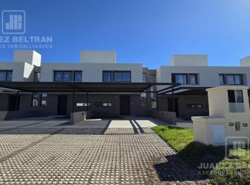 Casa · 150m² · 4 Ambientes · 2 Cocheras · Dúplex a Estrenar - 3 Dorm. - Bº 7 Soles