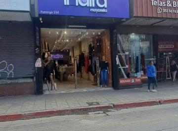Local comercial de 2 ambientes, Córdoba · Local Zona Mayorista de 77 m² en Alquiler en Centro