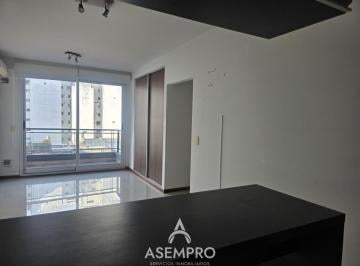 Departamento · 30m² · 1 Ambiente · Monoambiente con Balcón en 5° Piso Luminoso – a 1 Cuadra del Subte D