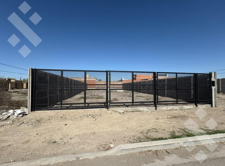 Terreno · 300m²
