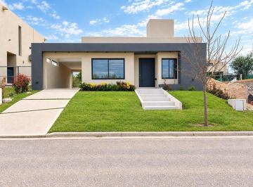 Casa · 150m² · 4 Ambientes · 2 Cocheras · Venta Casa 3 Dorm en Tejas 4 a Estrenar