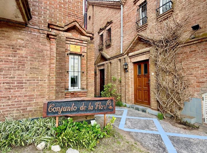 Departamento · 71m² · 4 Ambientes · 1 Cochera
