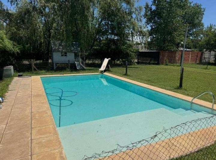 Casa · 140m² · 3 Ambientes · 2 Cocheras