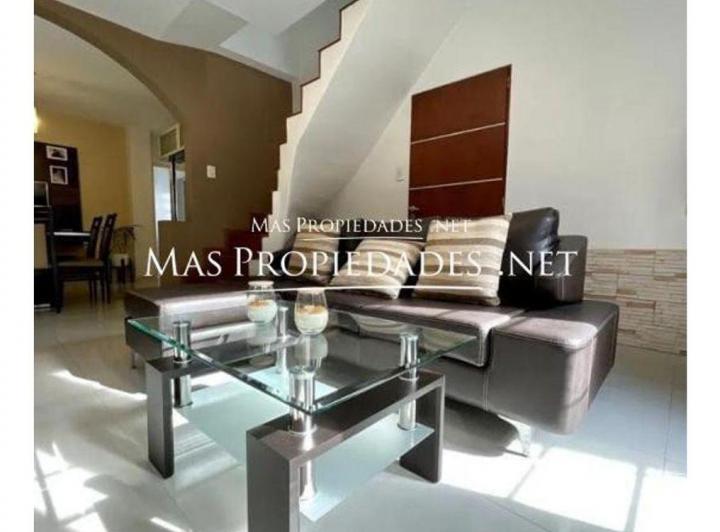 Casa · 130m² · 4 Ambientes · 2 Cocheras