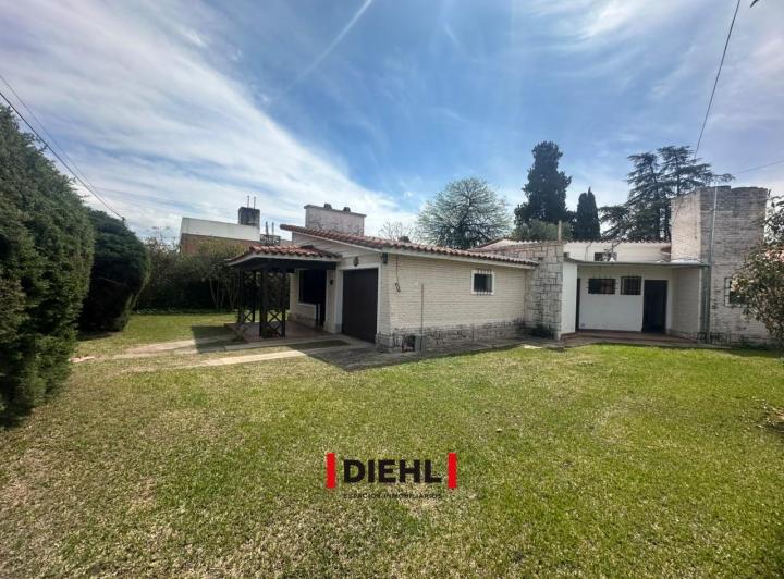 Casa · 193m² · 6 Ambientes · 1 Cochera