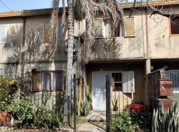 Casa · 90m² · 5 Ambientes · Casa Duplex 4 Dorm. Barrio El Pozo