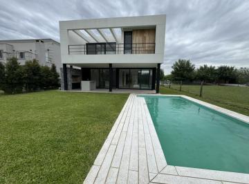 Casa · 220m² · 3 Dormitorios · 2 Cocheras · Casa en Venta en Barrio Castaños, Nordelta