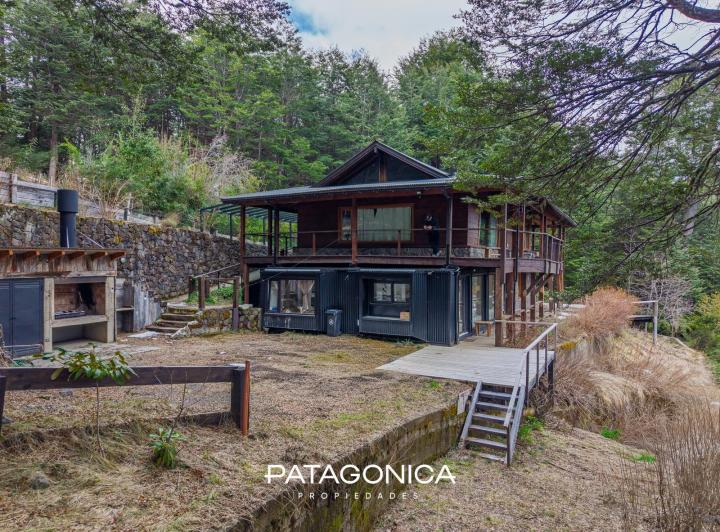 Casa · 4 Ambientes · 1 Cochera