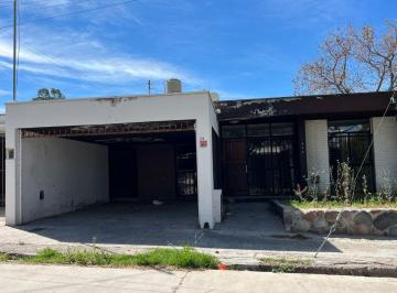 Casa de 5 ambientes, Presidente Sarmiento · Venta Casa Barrio Supe 3 Habitaciones 2 Baños