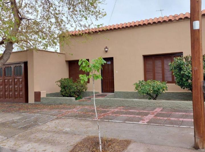 Casa · 140m² · 4 Ambientes