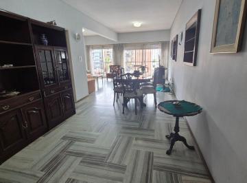 Departamento de 4 ambientes, Belgrano · 4 Amb con Dep y Espacio Guarda. Coche
