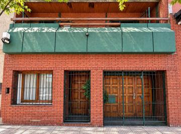 Casa · 152m² · 4 Ambientes · 1 Cochera · Casa en Venta Almagro Lote Propio 4 Ambientes
