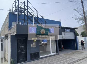 Local comercial , Cipolletti · Alquiler - Local Comercial con Anexos