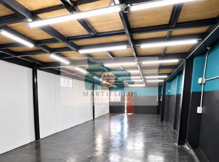 Local comercial · 84m²