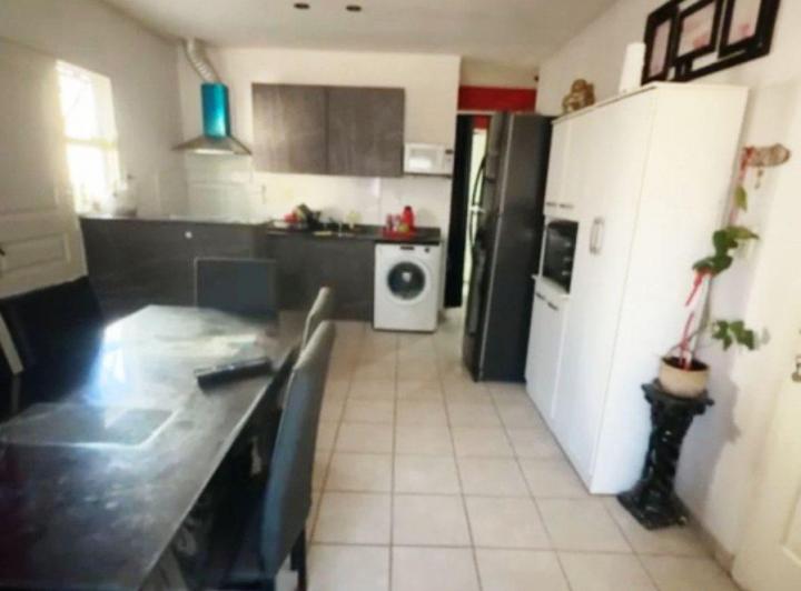 Casa · 110m² · 4 Ambientes · 1 Cochera