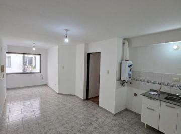Departamento de 3 ambientes, Córdoba · Departamento de 1 Dormitorio en Venta con Seguridad – Av Colón 1881, Alberdi