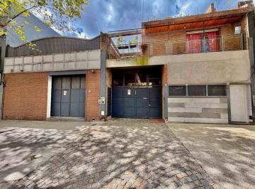 Bodega-Galpón · 587m² · Venta en Bloque – Local, Oficinas y Galpón