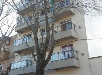 Departamento · 38m² · 2 Ambientes · 1 Cochera · Departamento - Zona Sur