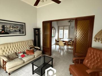 Casa de 3 ambientes, Bahía Blanca · Casa en Alquiler, Centro