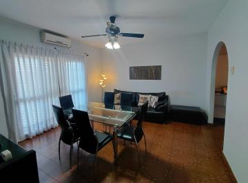 Casa · 163m² · 5 Ambientes · Casa en Muy Buen Estado con Parque en Gerli