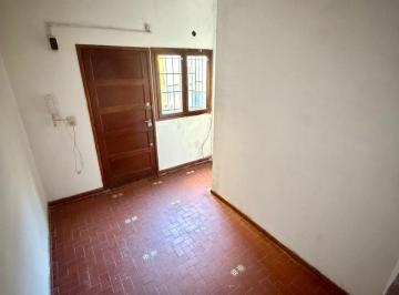 PH de 2 ambientes, Parque Avellaneda · PH 2 Ambientes con Patio Pequeño Sin Expensas