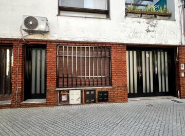 Casa · 97m² · 3 Ambientes · 1 Cochera · Alquiler | 2 Dorm. | Santiago 132