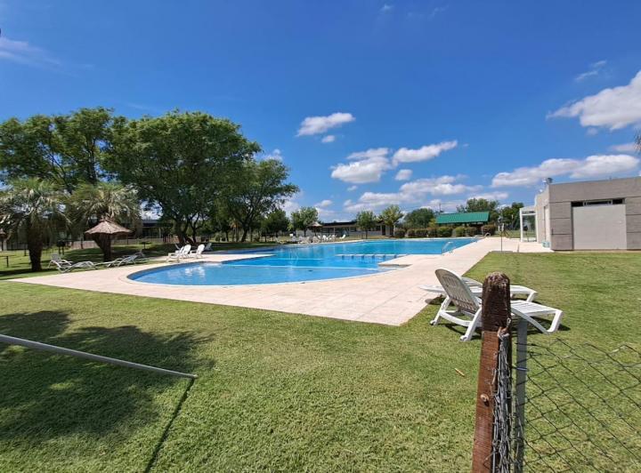 Casa · 227m² · 1 Ambiente · 1 Cochera