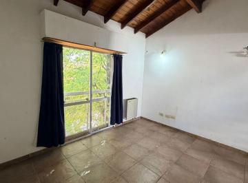 Casa de 3 ambientes, Lomas de Zamora · Oportunidad Inversor. 3 Unidades Funcionales en Excelente Ubicación. a Refaccionar. Rendimiento: 11%