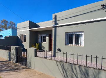 Casa · 100m² · 3 Ambientes · 2 Cocheras · Venta Casa 3 Amb Doble Lote Chascomus