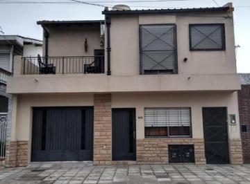 Casa · 90m² · 5 Ambientes · Casa - Merlo Norte