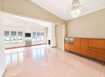 Casa de 5 ambientes, Córdoba · B° Cerro de Las Rosas - Venta Casa 3 Dorm + Dep. Serv. y Quincho con Piscina ¡Apta Credito!