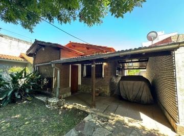 Casa · 126m² · 4 Ambientes · 2 Cocheras · Venta - Casa 4 Ambientes con Parque - San Antonio Padua