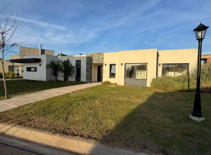 Casa · 134m² · 4 Ambientes