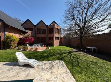 Casa · 545m² · 6 Ambientes · 3 Cocheras · Casa en Venta - Jardin Espinosa