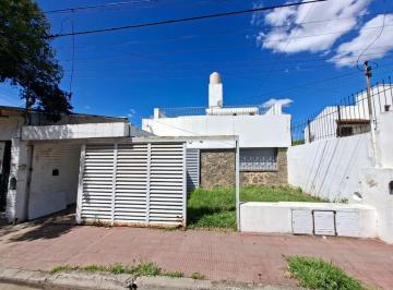 Casa · 250m² · 12 Ambientes · 1 Cochera · Venta 2 Casas o 3 Ideal Inversor Crisol Sur