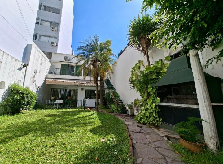 Casa · 280m² · 6 Ambientes · 1 Cochera