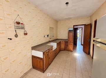 Casa · 130m² · Casa en Venta a Reciclar - Av Rademacher y Monteagudo (Cf1419)