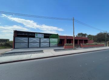 Local comercial · 250m² · 3 Ambientes · Local en Alquiler en Chateau Carreras - Zona Boliches