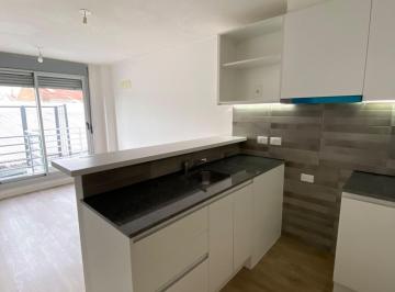 Departamento · 37m² · 2 Ambientes · Alquiler Apartamento 1 Dormitorio - Tres Cruces