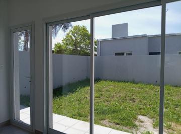 Departamento · 40m² · 2 Ambientes · 1 Cochera · Casa en Barrio Sarmiento