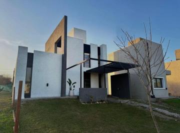 Casa de 4 ambientes, · Alquiler Casa 3 Dorm. - Bº Tejas 4 - Malagueño - Cordoba